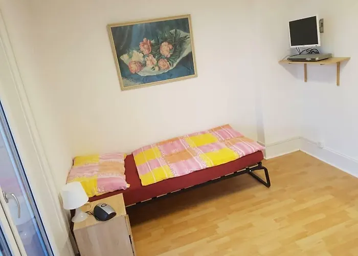 Meublees - Lausanne 招待所 *